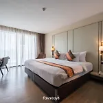 The Siamese Hotel And Suite