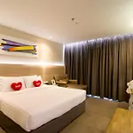ซี มี สปริง ทู โฮเทล โรงแรม Pattaya