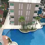 Arcadia Continental Resort Pattaya