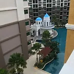 Arcadia Continental Resort 2*