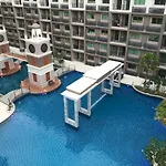 Arcadia Continental Resort 2*