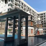 Arcadia Beach Continental