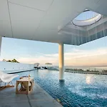 Tsix5 Hotel