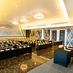 Tsix5 Hotel
