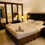 Ivory Palace โรงแรม 3*