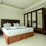 Ivory Palace โรงแรม