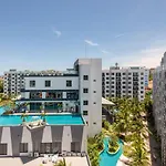 Rare Xxxl Swimming Pools - 500mbps Blazing Fast Free Wifi - Floor Pool View Balcony - Gym - Sauna - Kids Playground - Supermarkets อพาร์ทเม้น *