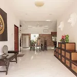 Madee Villa - Pattaya Holiday House Walking Street 6 Bedrooms