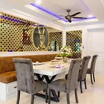 Exquisite Pool Villa J - Pattaya Pool Villa