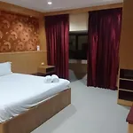 New Pind Balluchi โรงแรม Pattaya