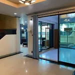 Central Pattaya 4+1Br Villa