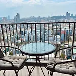 The Base 2bed King&queen Sky Seaview & Infinity Pool อพาร์ทเม้น Pattaya