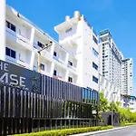 Apartment Base Quiet King-bed With Infinity Pool & Free Netflix! Pattaya