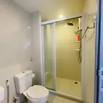 The Base Long Balcony King-bed With Infinity Pool & Free Netflix อพาร์ทเม้น