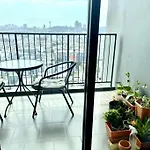 อพาร์ทเม้น The Base 2bed King&queen Sky Seaview & Infinity Pool