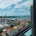 อพาร์ทเม้น The Base 2bed King&queen Sky Seaview & Infinity Pool Pattaya