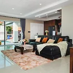 Cityhouse-Oscar,Pool Villa 4Bedrooms-Jacuzzi-Walking Street 10Min