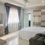 Pattaya Pool Villa