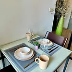Condo: Pool, Gym & Fast Wi-fi Apartment Pattaya