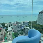 Condo: Pool, Gym & Fast Wi-fi * Pattaya
