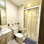 Condo: Pool, Gym & Fast Wi-fi Apartment *