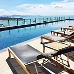 Apartment The Base 网红公寓 市中心核心区顶层无边泳池俯瞰整个芭堤雅海湾 Pattaya