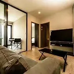 The Base 网红公寓 市中心核心区顶层无边泳池俯瞰整个芭堤雅海湾 Apartment Pattaya