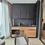 Edge Central Pattaya High-Rise Large Room With Sea View