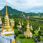 Ritz โรงแรม