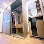 4 Bedroom 6 Bathroom In Downtown Pattaya