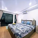 วิลล่า 4 Bedroom 6 Bathroom In Downtown Pattaya