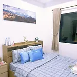 4 Bedroom 6 Bathroom In Downtown วิลล่า