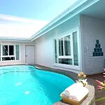 City House- 171, Private Pool Villa 4 Bed5Bath Near Walking St, Bbq