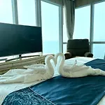 Apartment Oceanfront Luxury In With Private And Inifinity Pool - Not A 30 Day Minimum Pattaya