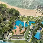 Oceanfront Luxury Condo In Pattaya With Private Beach And Inifinity Pool - Not A Hotel 30 Day Stay Minimum