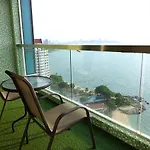 Oceanfront Luxury In With Private And Inifinity Pool - Not A 30 Day Minimum Apartment *