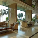 Apartment Oceanfront Luxury In With Private And Inifinity Pool - Not A 30 Day Minimum *