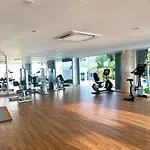 Oceanfront Luxury In With Private And Inifinity Pool - Not A 30 Day Minimum * Pattaya