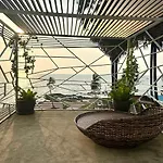 Oceanfront Luxury In With Private And Inifinity Pool - Not A 30 Day Minimum Apartment