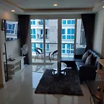 Grand Avenue, 2 Bed-/ 2 Bathroom, 70 Sqm, Pool View Pattaya