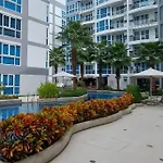 Grand Avenue, 2 Bed-/ 2 Bathroom, 70 Sqm, Pool View