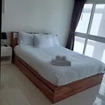 Grand Avenue, 2 Bed-/ 2 Bathroom, 70 Sqm, Pool View อพาร์ทเม้น Pattaya