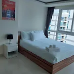อพาร์ทเม้น Grand Avenue, 2 Bed-/ 2 Bathroom, 70 Sqm, Pool View *