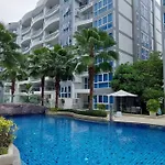 อพาร์ทเม้น Grand Avenue, 2 Bed-/ 2 Bathroom, 70 Sqm, Pool View Pattaya