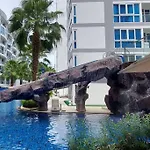 อพาร์ทเม้น Grand Avenue, 2 Bed-/ 2 Bathroom, 70 Sqm, Pool View *