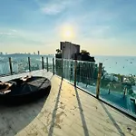 Apartment & Infinity Pool Of