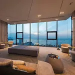 The Base一居室边上海滩，商场步行街