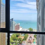 The Base一居室边上海滩，商场步行街 อพาร์ทเม้น *