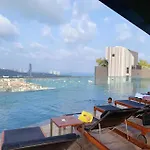อพาร์ทเม้น The Base一居室边上海滩，商场步行街