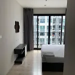 อพาร์ทเม้น S泰国芭提雅thebase无边泳池公寓 市中心 临近大海 Pattaya